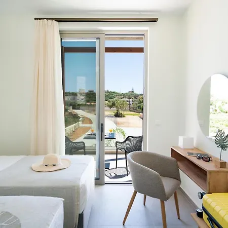 Lux Nymphes Dioni, 30m From With Pool, Bbq And Play Area