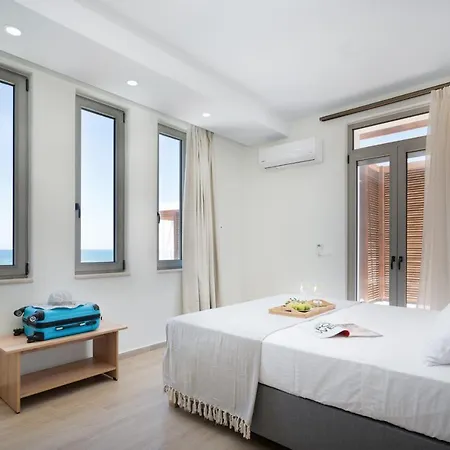 Lux Nymphes Dioni, 30m From With Pool, Bbq And Play Area